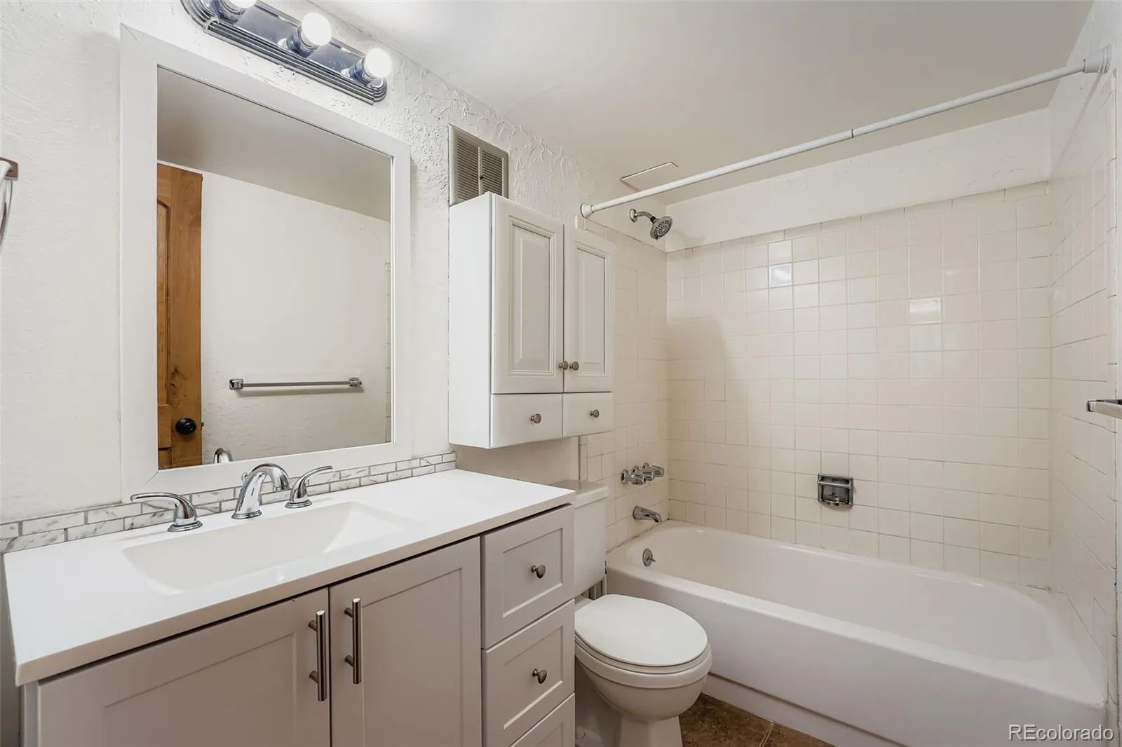 2469 S Xanadu Way #A Aurora CO 80014 | MLS #REC3327407 08142026152712 1600 8