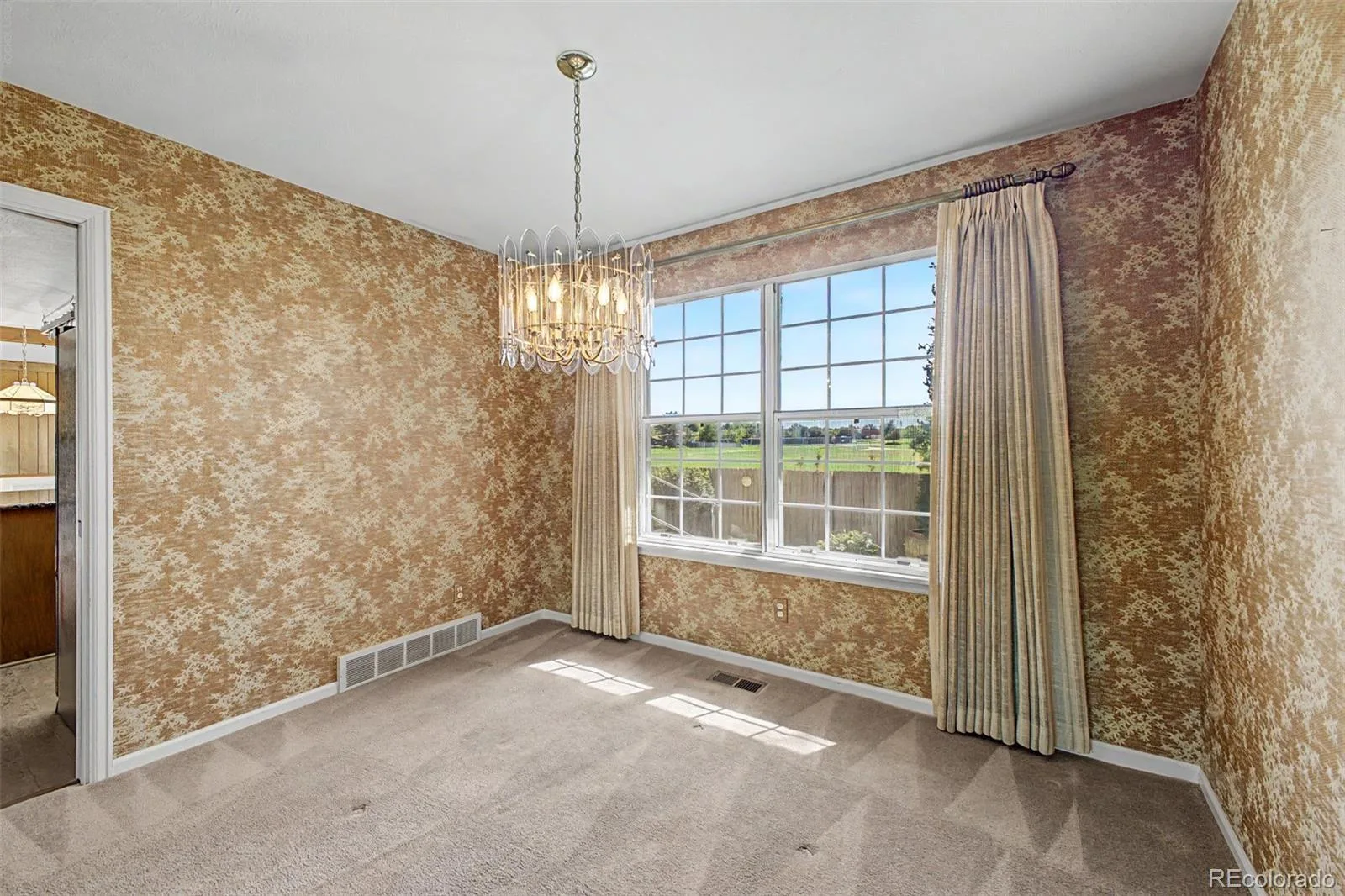 487 S Kingston Circle Aurora CO 80012 | MLS #REC3327800 10012026181156 1600 15