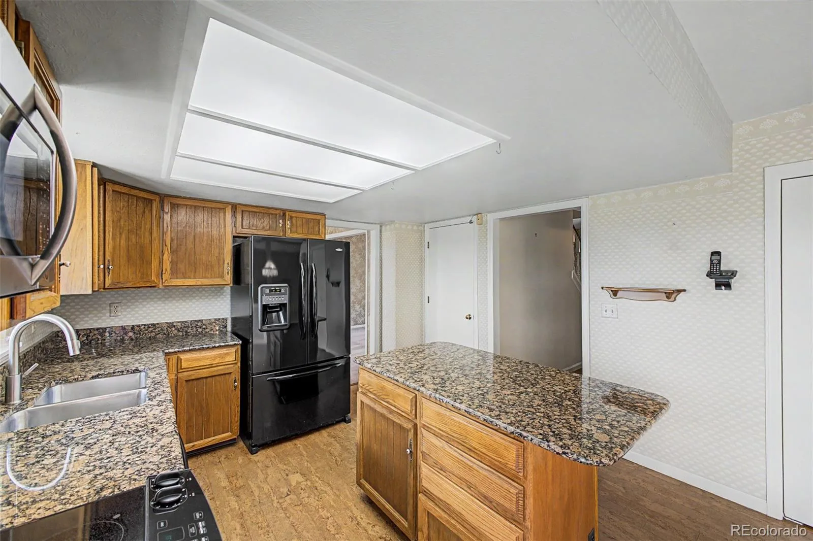 487 S Kingston Circle Aurora CO 80012 | MLS #REC3327800 10012026181156 1600 23