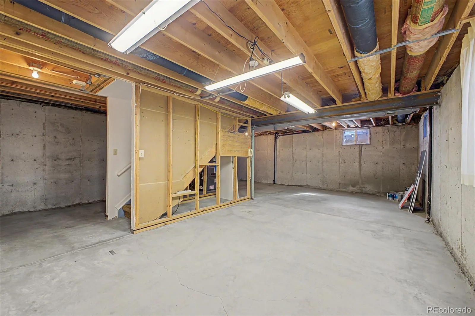 487 S Kingston Circle Aurora CO 80012 | MLS #REC3327800 10012026181156 1600 37