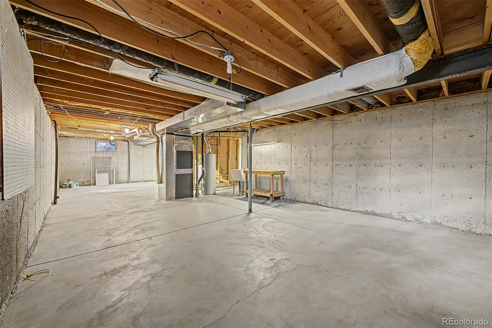 487 S Kingston Circle Aurora CO 80012 | MLS #REC3327800 10012026181156 1600 38