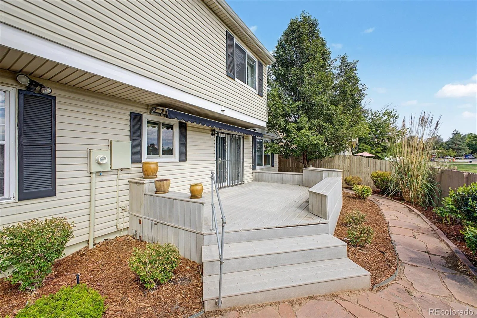 487 S Kingston Circle Aurora CO 80012 | MLS #REC3327800 10012026181156 1600 42