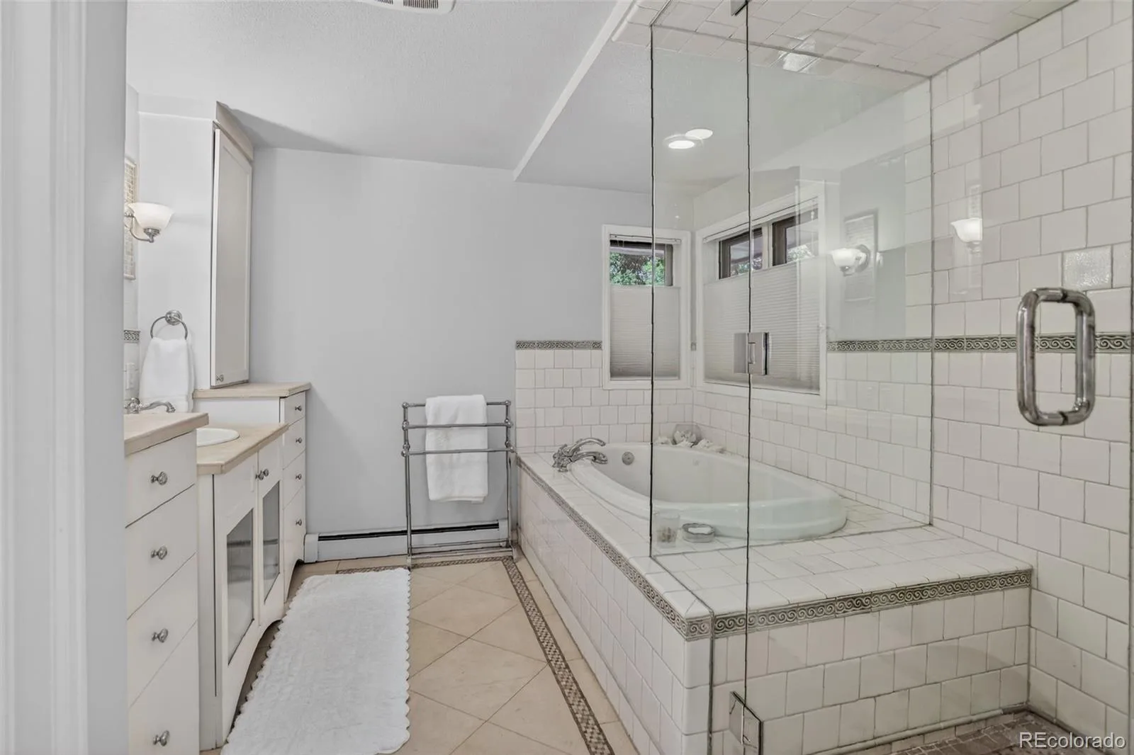 3203 S Milwaukee Street Denver CO 80210 MLS #REC3328668 06142026162451 1600 24