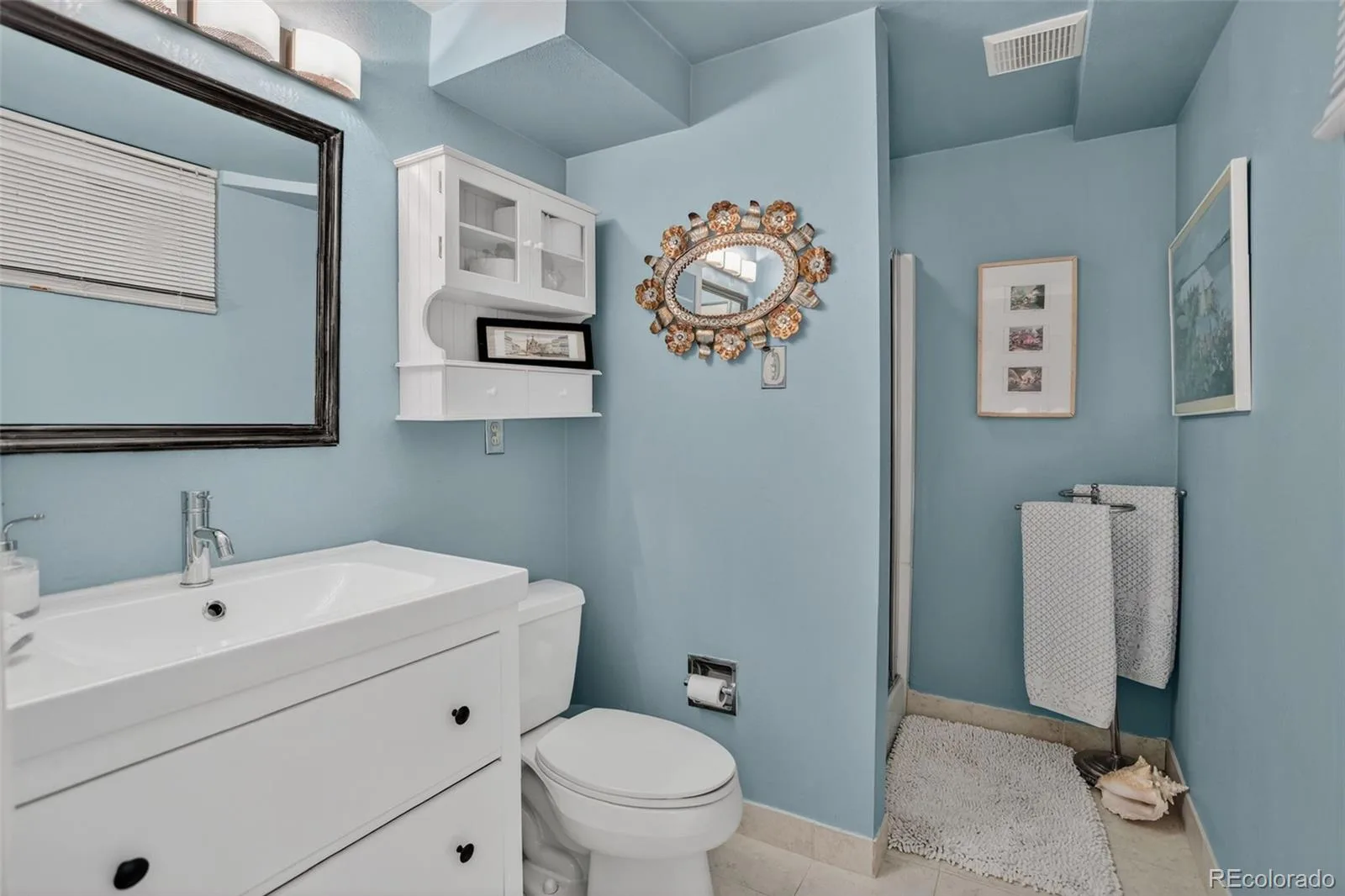 3203 S Milwaukee Street Denver CO 80210 MLS #REC3328668 06142026162451 1600 34