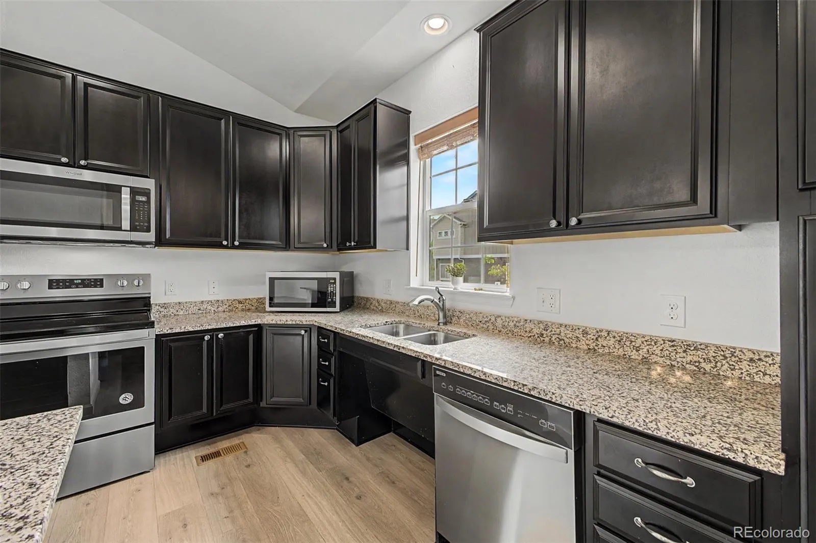 14700 E 104th Avenue #1101 #11 Commerce City CO 80022 MLS #REC3330319 04182026232242 1600 5