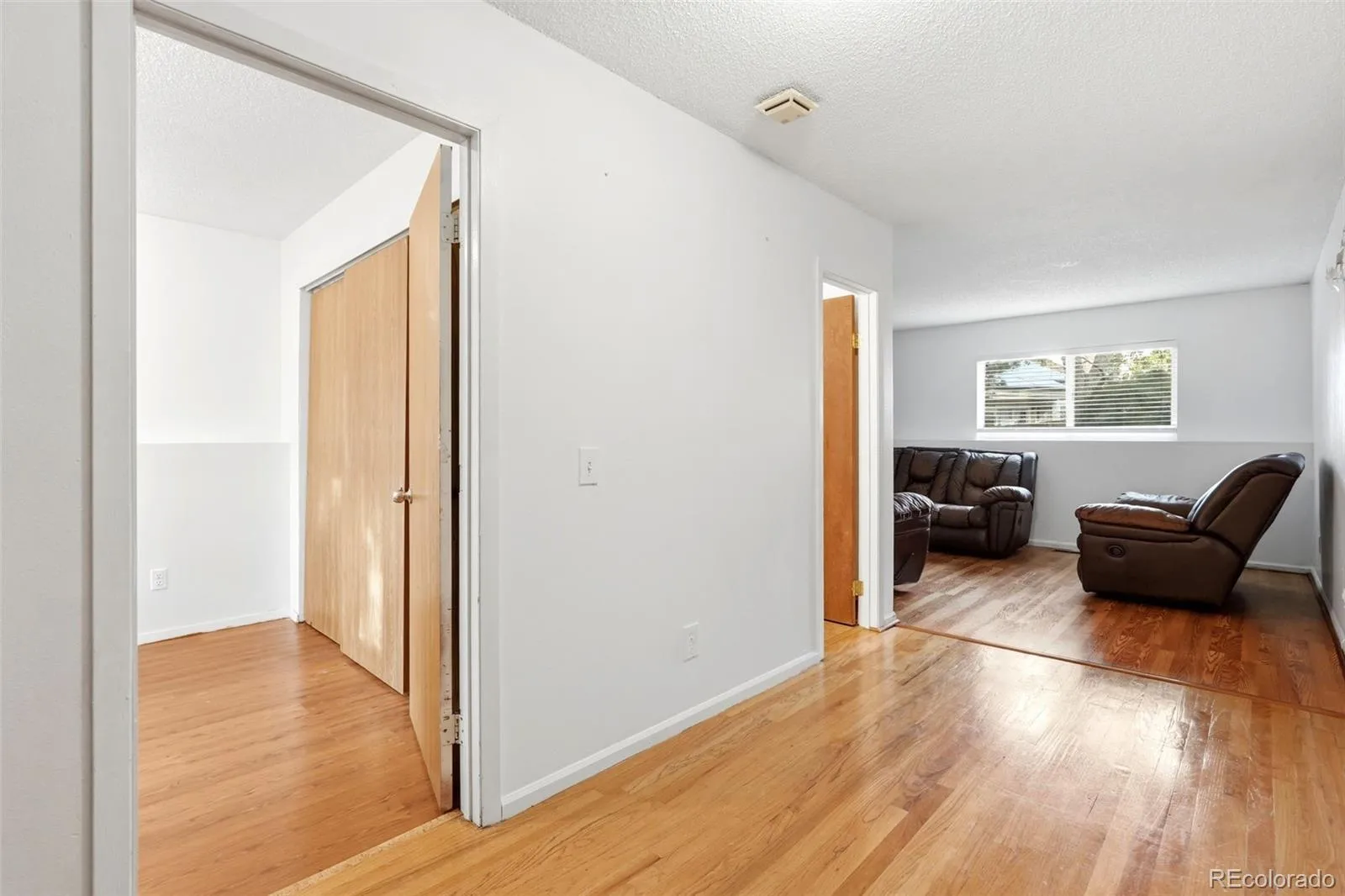 17592 E Ohio Circle Aurora CO 80017 MLS #REC3330320 05282026024032 1600 19