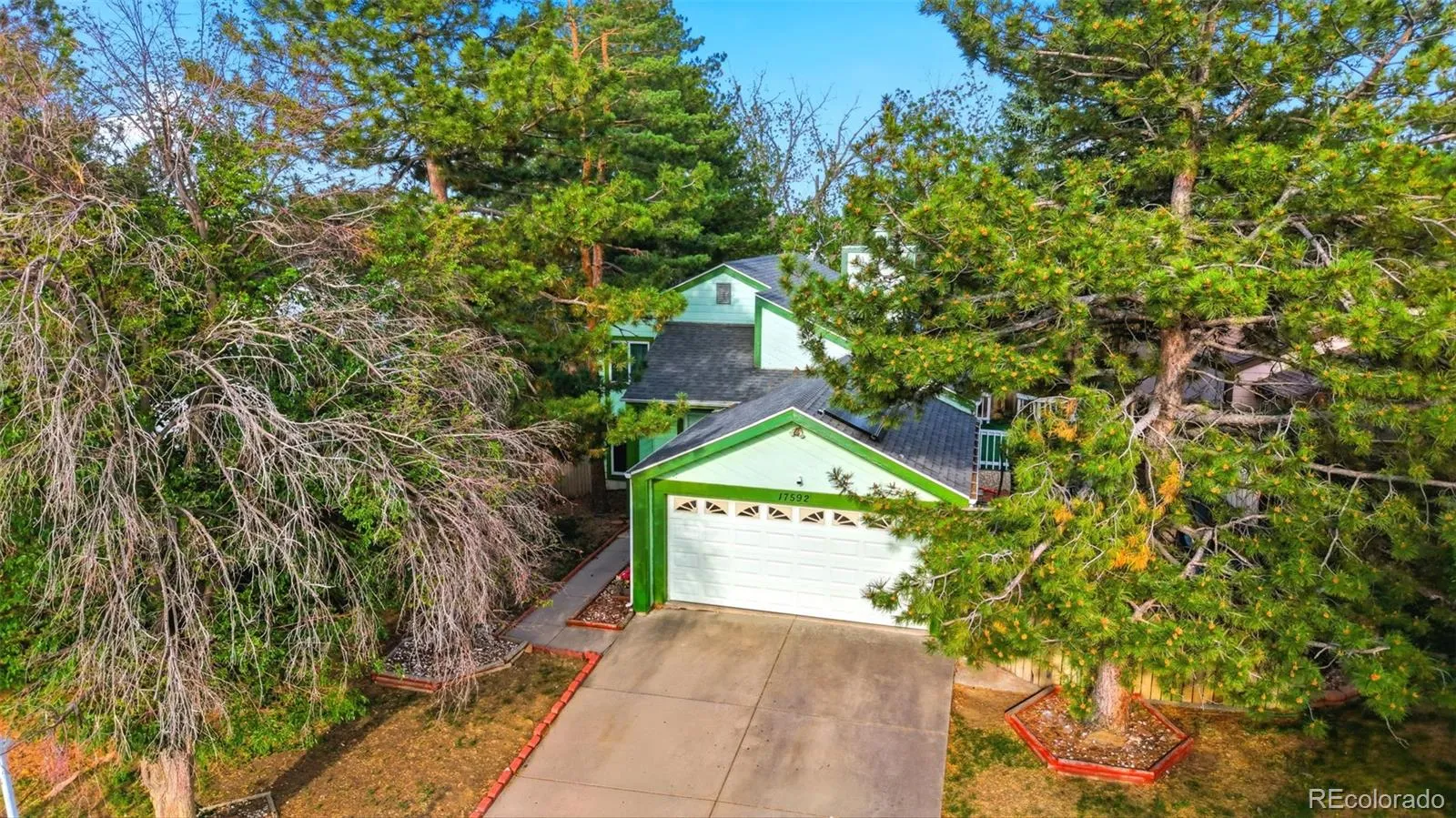 17592 E Ohio Circle Aurora CO 80017 MLS #REC3330320 05282026024032 1600 32