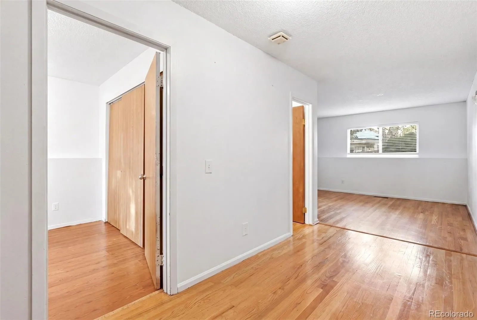 17592 E Ohio Circle Aurora CO 80017 MLS #REC3330320 05282026024032 1600 42