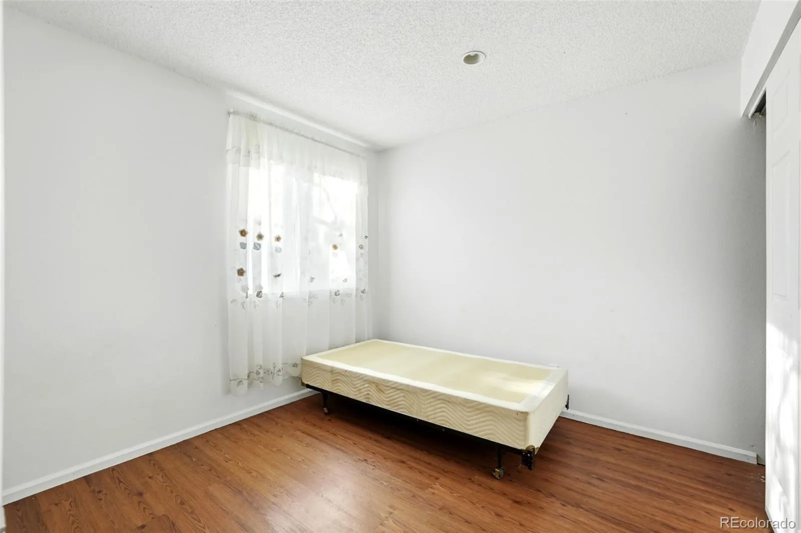 17592 E Ohio Circle Aurora CO 80017 MLS #REC3330320 05282026024032 1600 9