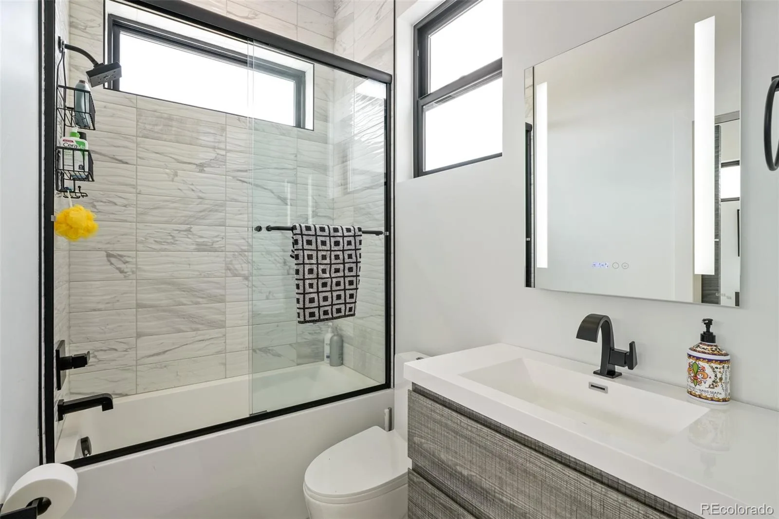 5908 Zang Way Arvada CO 80004 | MLS #REC3332245 08242026165106 1600 29