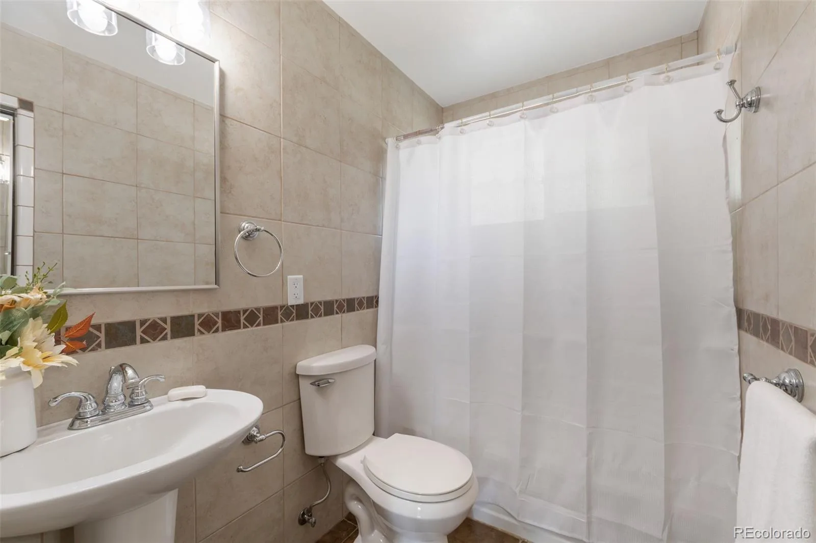 18949 W 60th Place Golden CO 80403 | MLS #REC3333859 06242026070354 1600 8