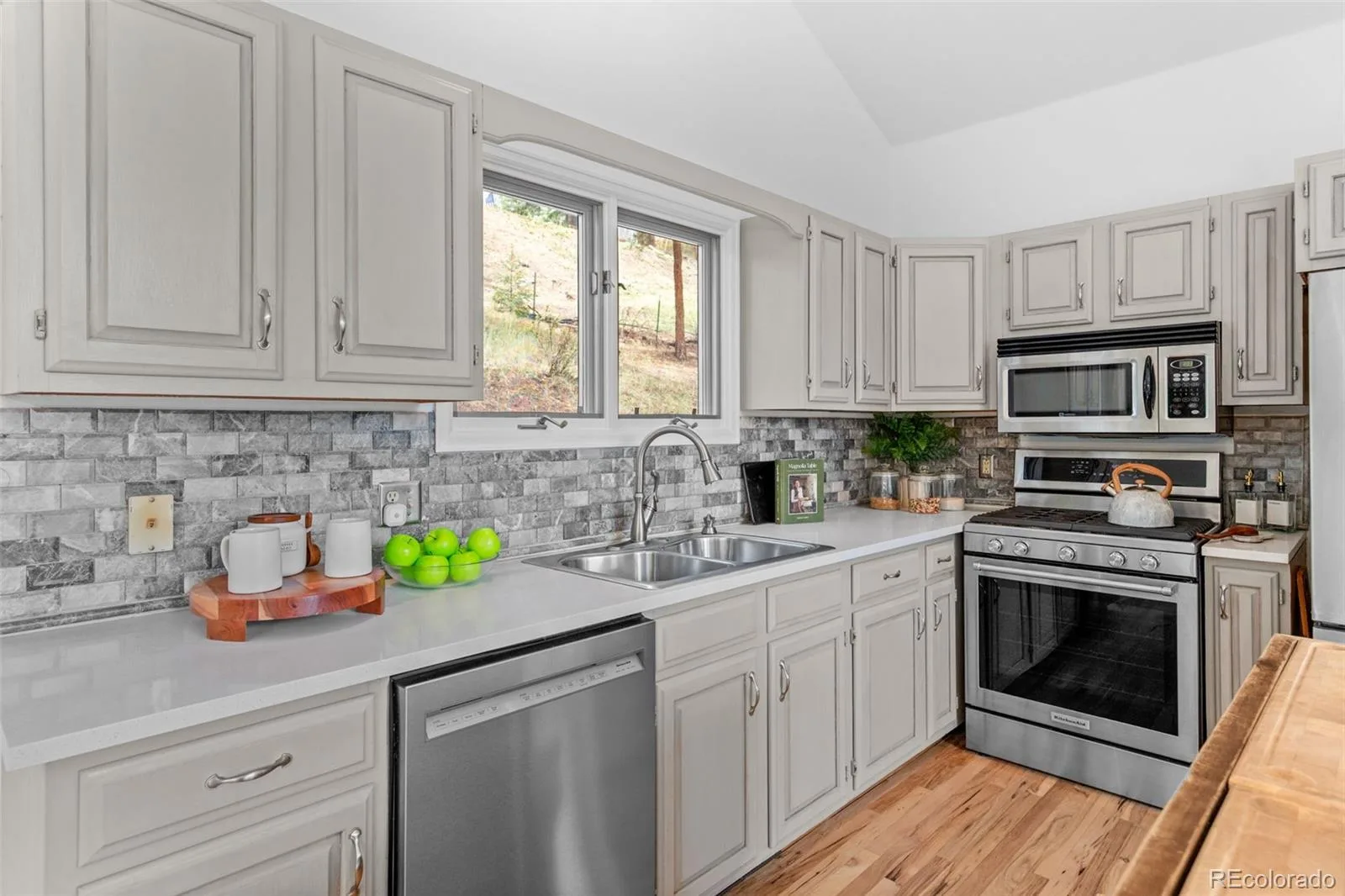 32539 Aspen Meadow Drive Evergreen CO 80439 | MLS #REC3334751 08072026151524 1600 20