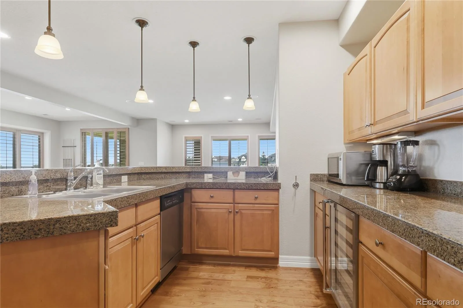 6732 Vista Lodge Loop Castle Pines CO 80108 MLS #REC3335126 06092026005937 1600 35