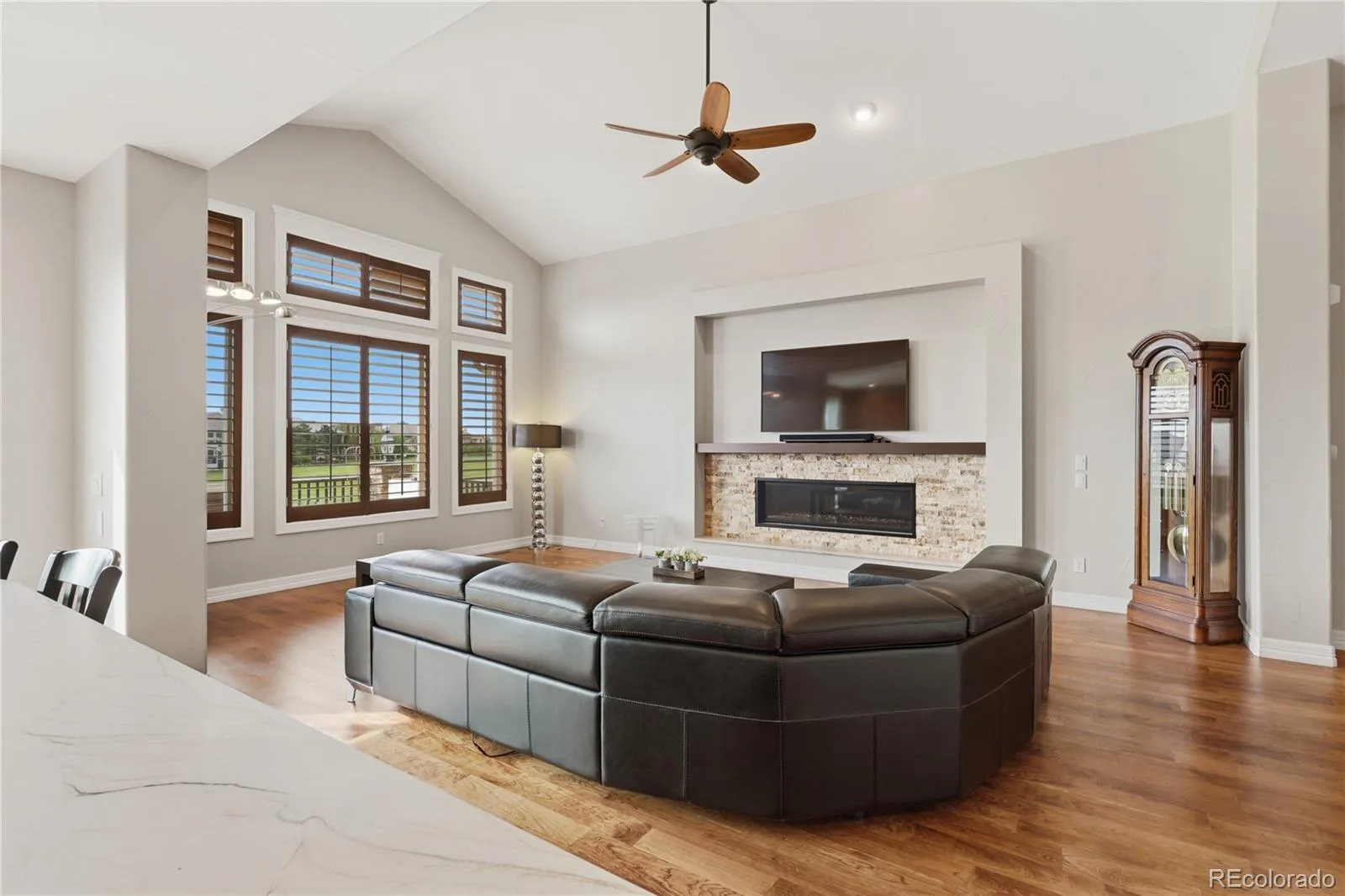 6732 Vista Lodge Loop Castle Pines CO 80108 MLS #REC3335126 06092026005937 1600 7