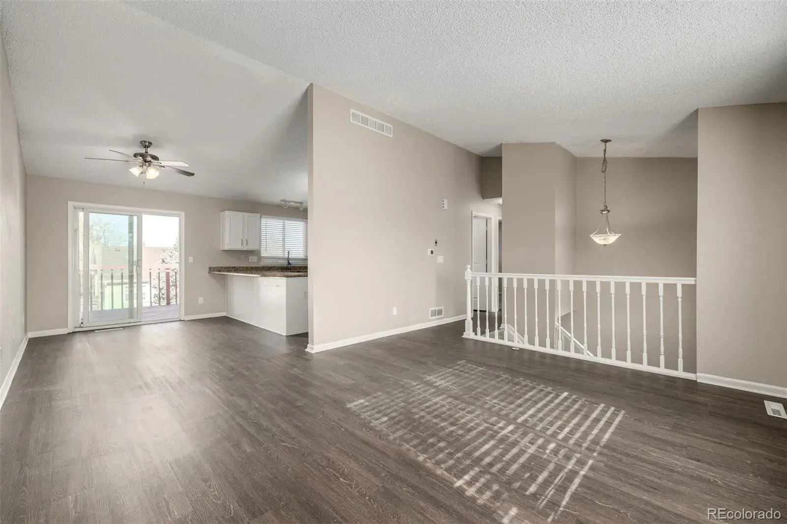 8660 Bluegrass Circle Parker CO 80134 | MLS #REC3336583 02162026210717 1600 14