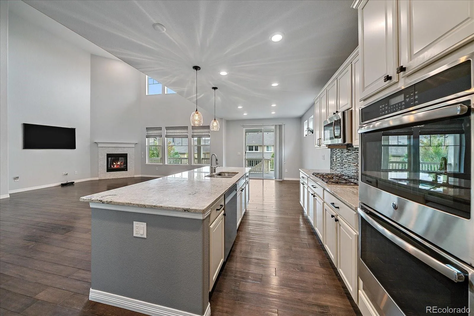 18870 W 85th Drive Arvada CO 80007 MLS #REC3336994 07032026164031 1600 12