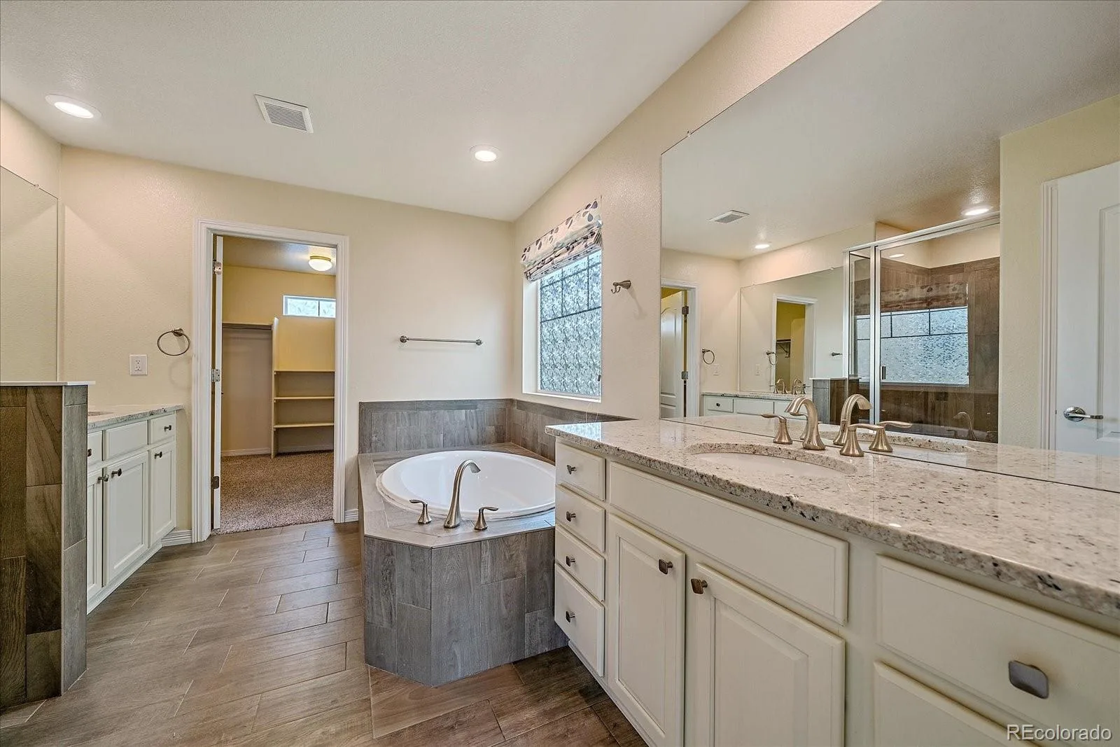 18870 W 85th Drive Arvada CO 80007 MLS #REC3336994 07032026164031 1600 22