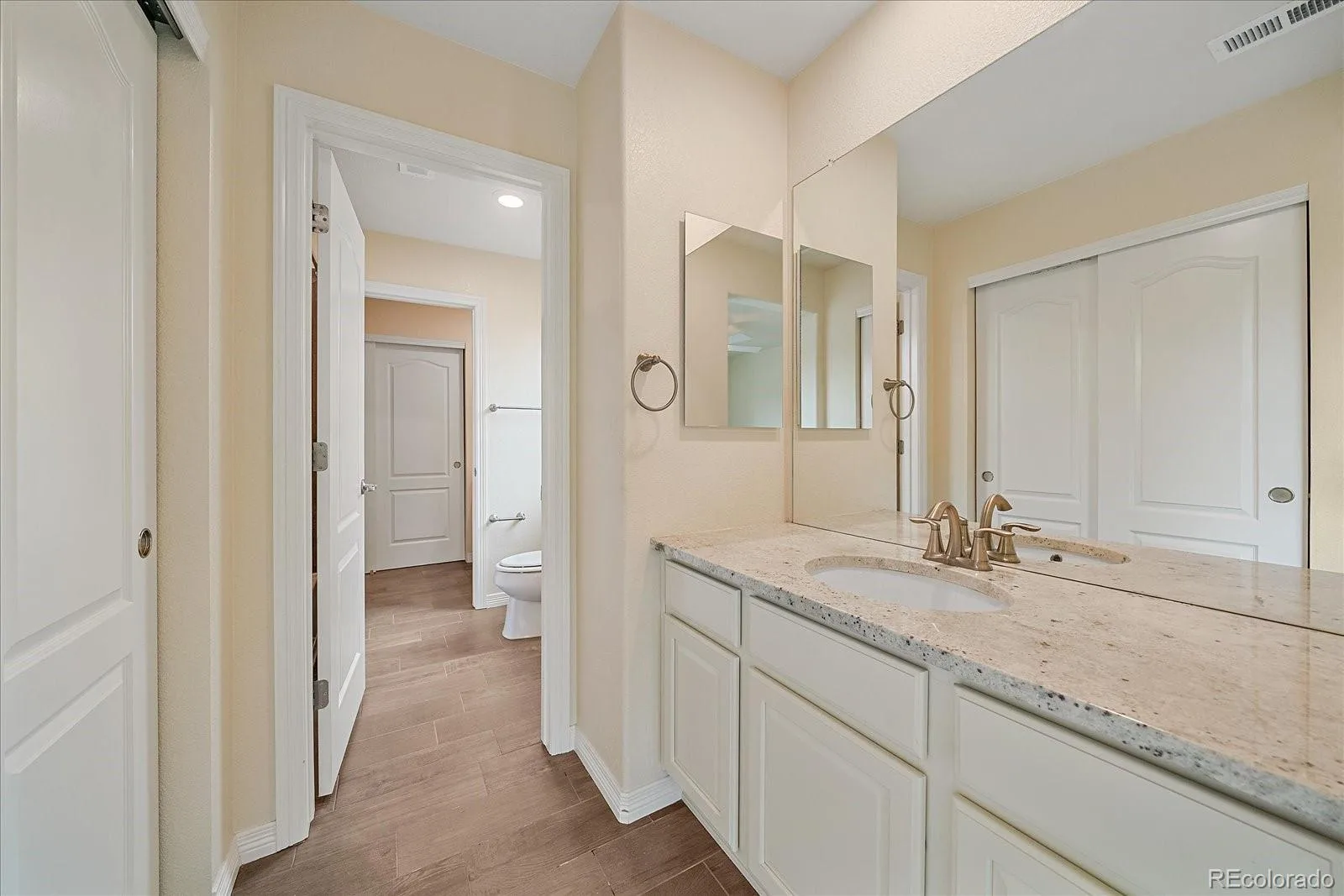 18870 W 85th Drive Arvada CO 80007 MLS #REC3336994 07032026164031 1600 29