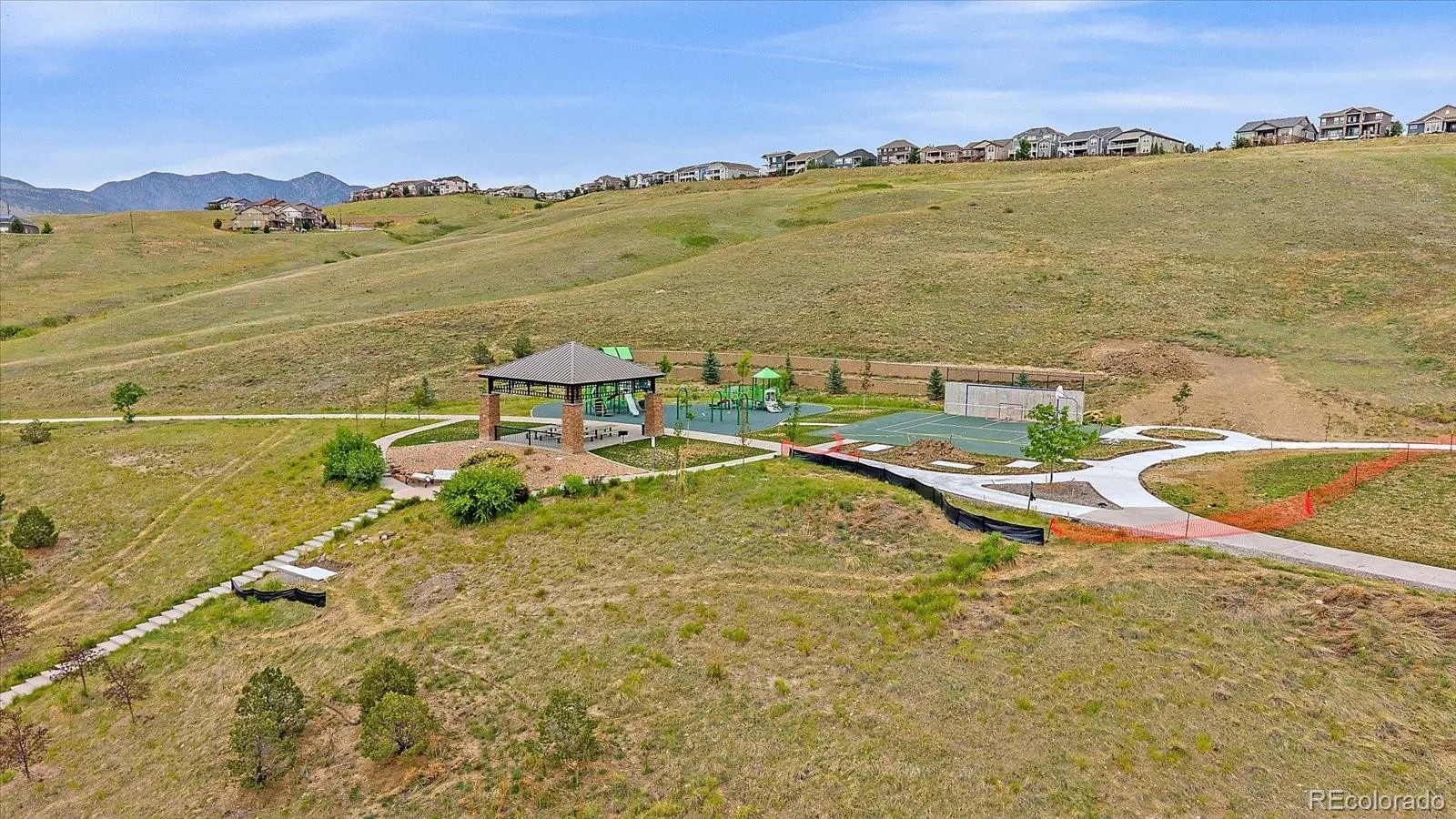 18870 W 85th Drive Arvada CO 80007 MLS #REC3336994 07032026164031 1600 41