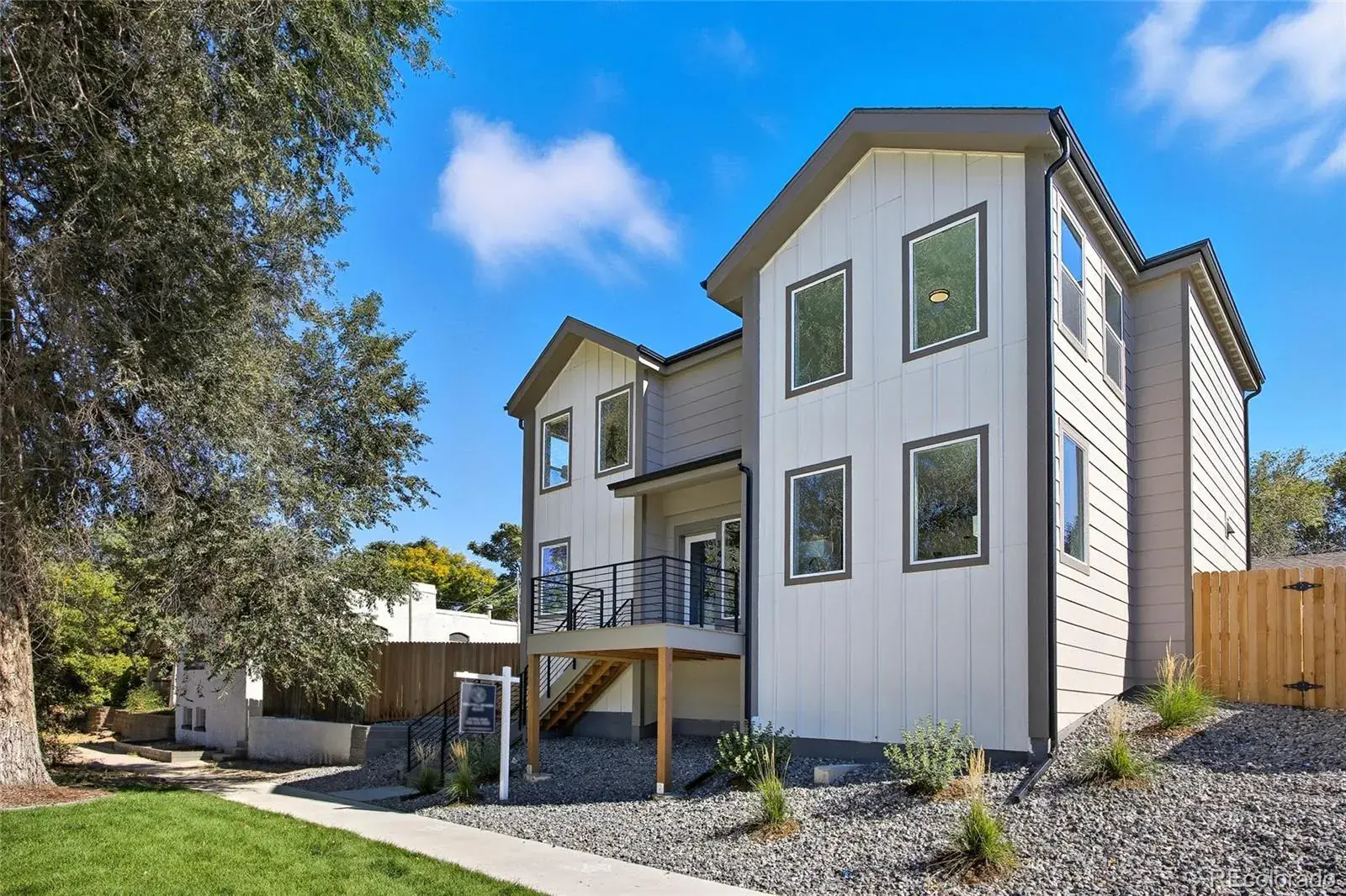 01102026002956 1600 0