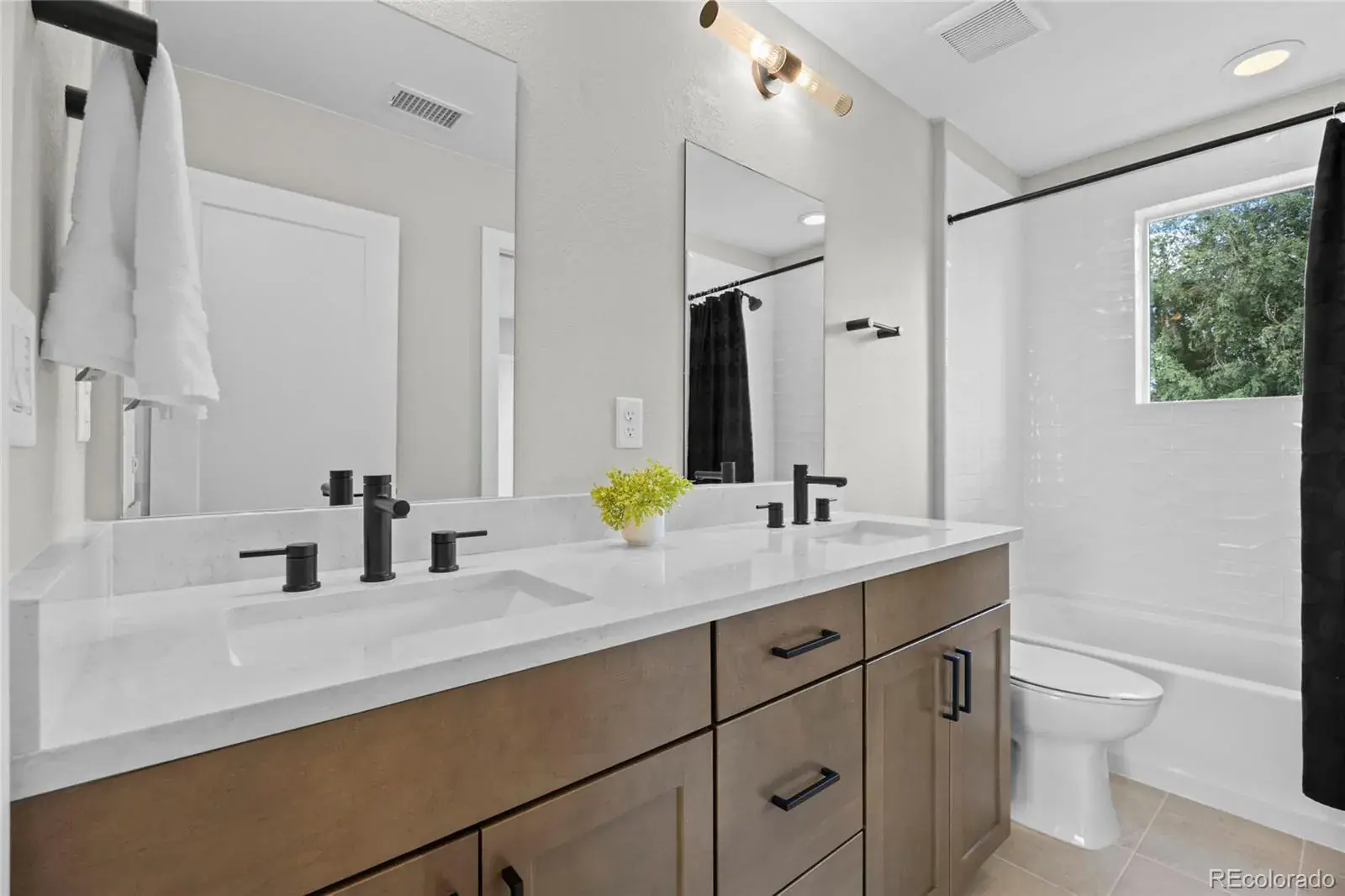 01102026002956 1600 29