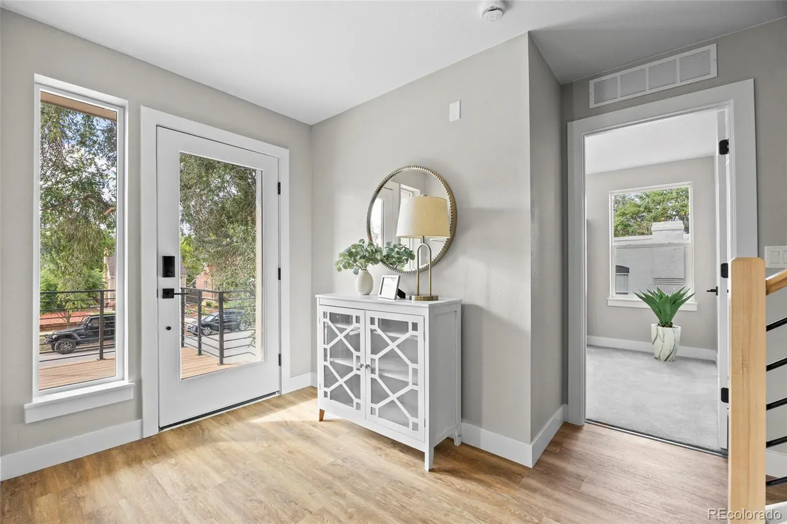 01102026002956 1600 7