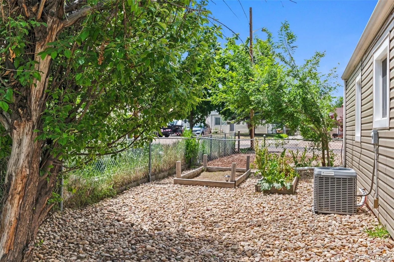 04102026152238 1600 17