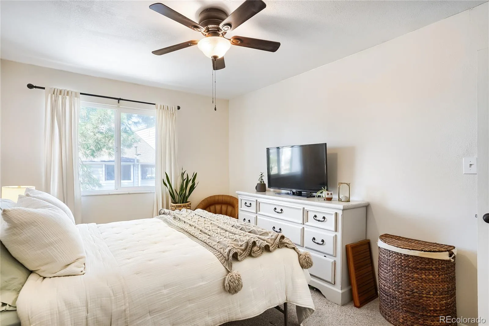 6735 E Arizona Avenue #C Denver CO 80224 MLS #REC3340867 06092026005952 1600 22