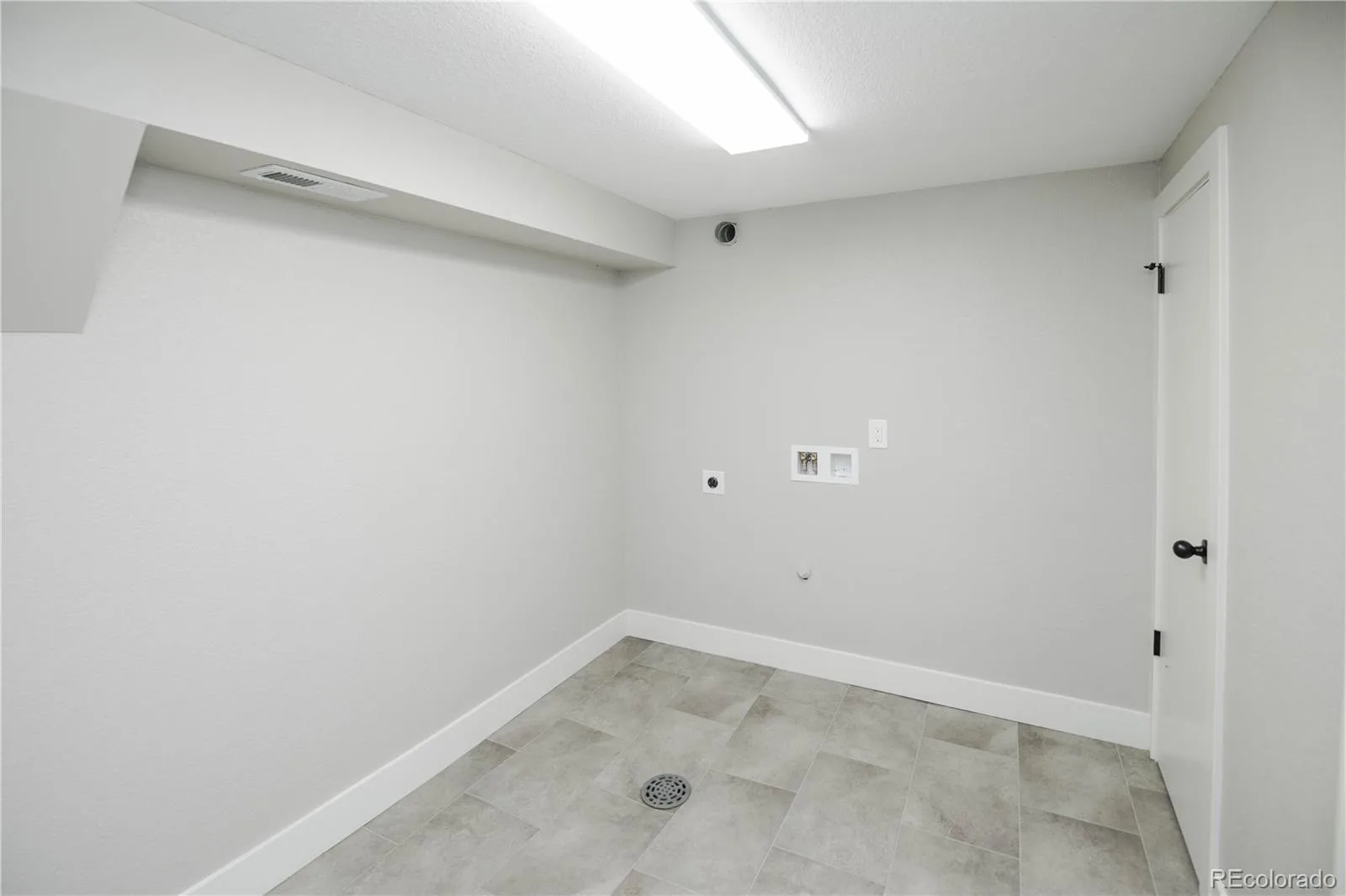 9170 Cypress Drive Denver CO 80229 | MLS #REC3341494 08142026163635 1600 23