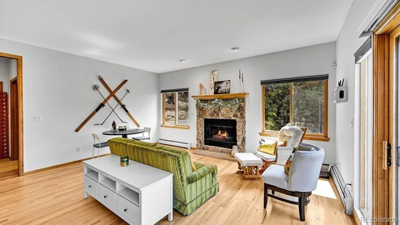 54 Spruce Court Evergreen CO 80439 | MLS #REC3344414 06092026001902 800 22