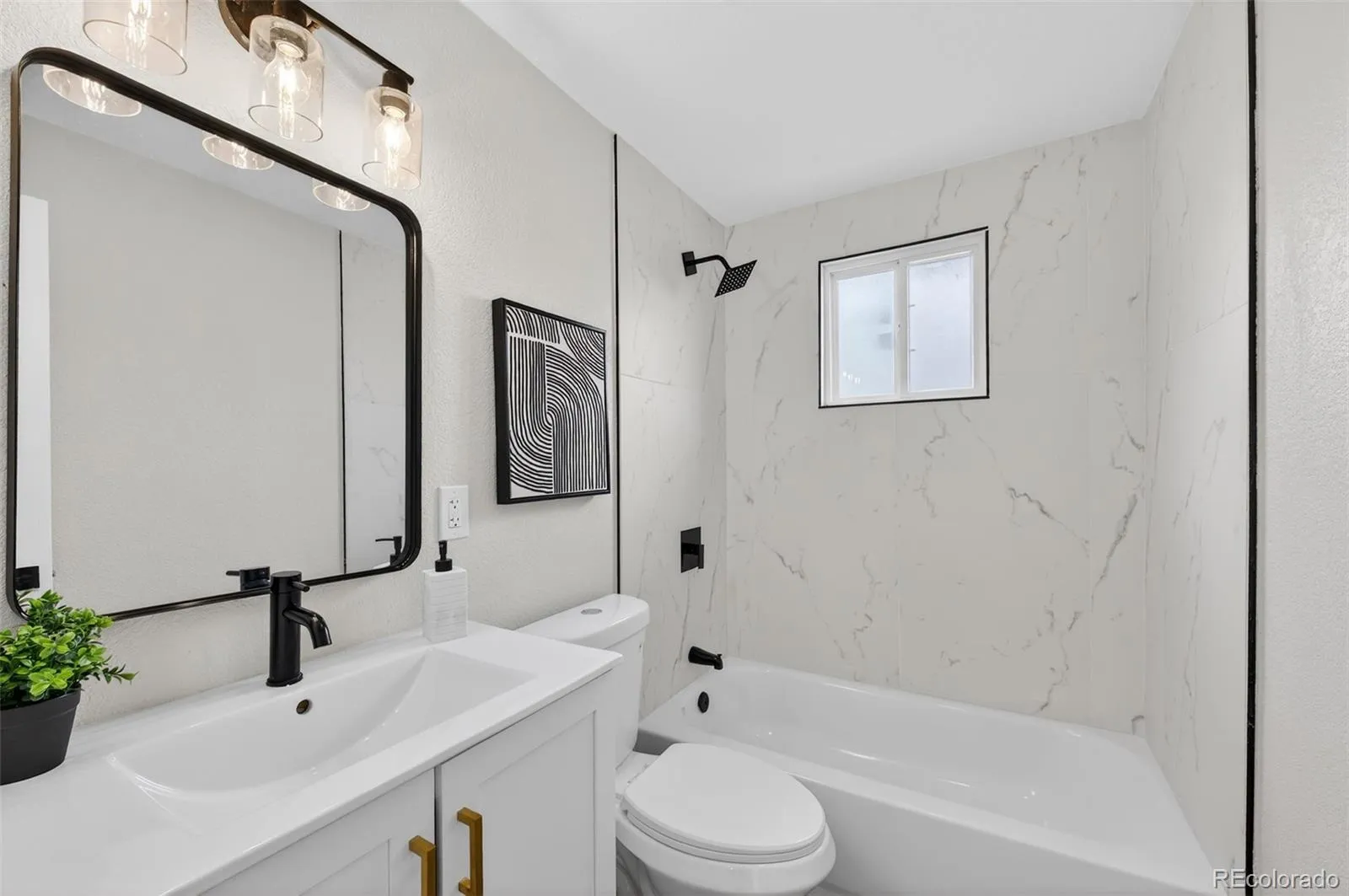 04162026144200 1600 12