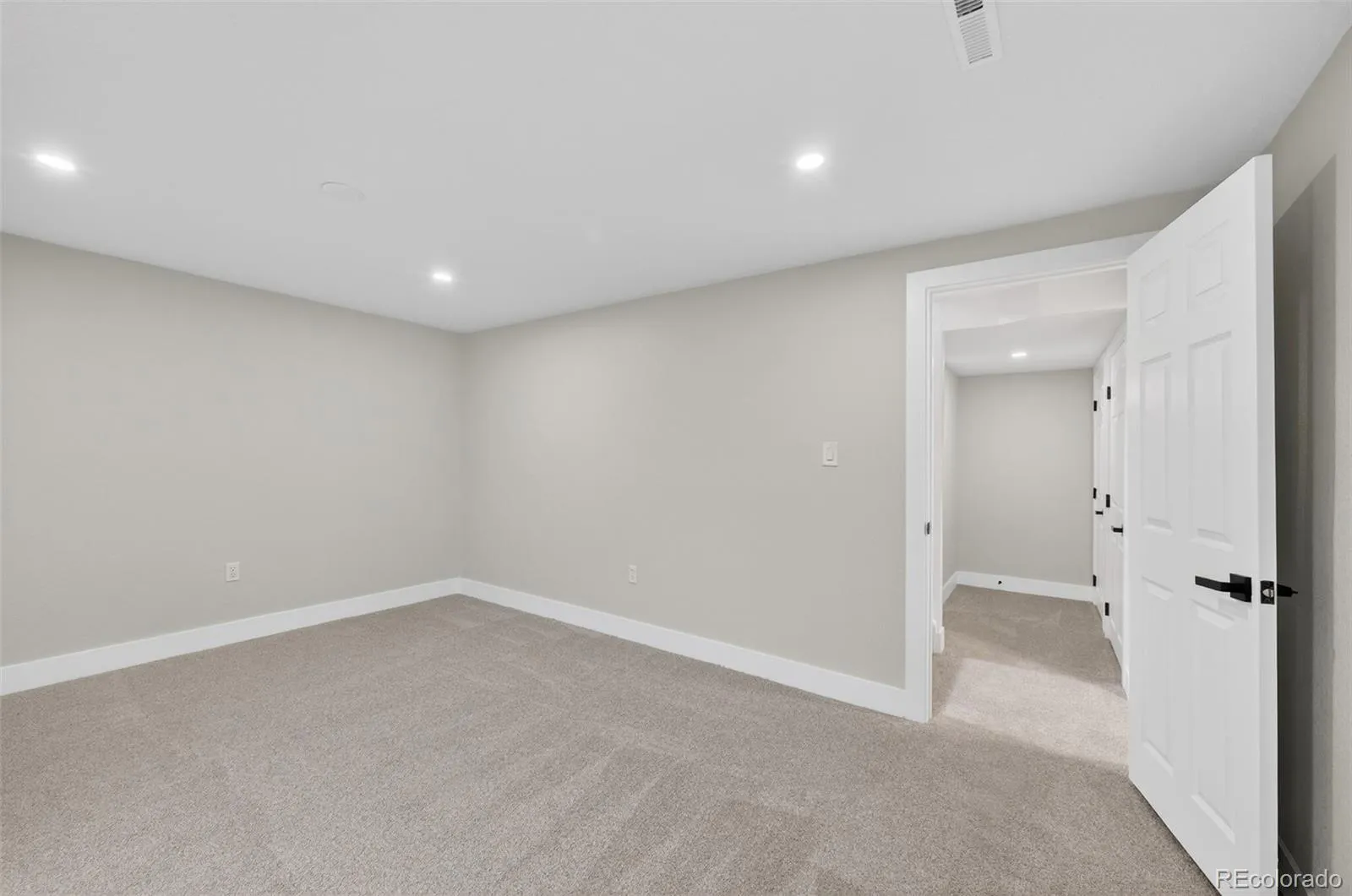 04162026144200 1600 20