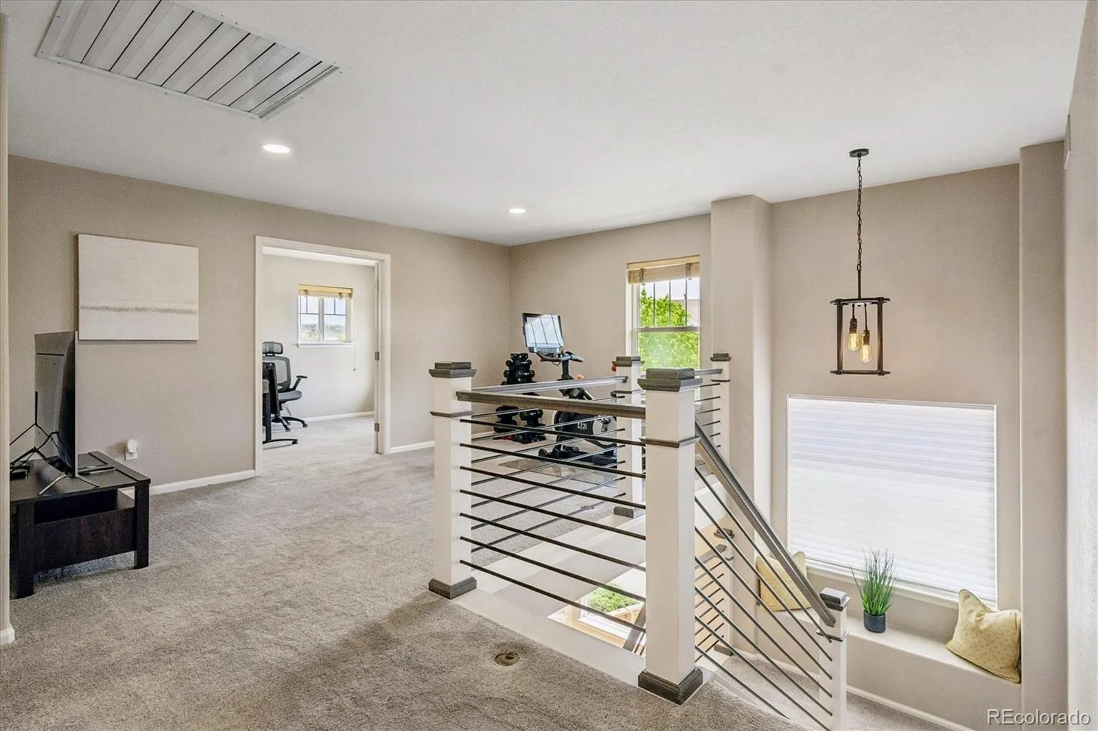 10835 Hickory Ridge Lane Highlands Ranch CO 80126 | MLS #REC3346091 08012026005855 1600 16