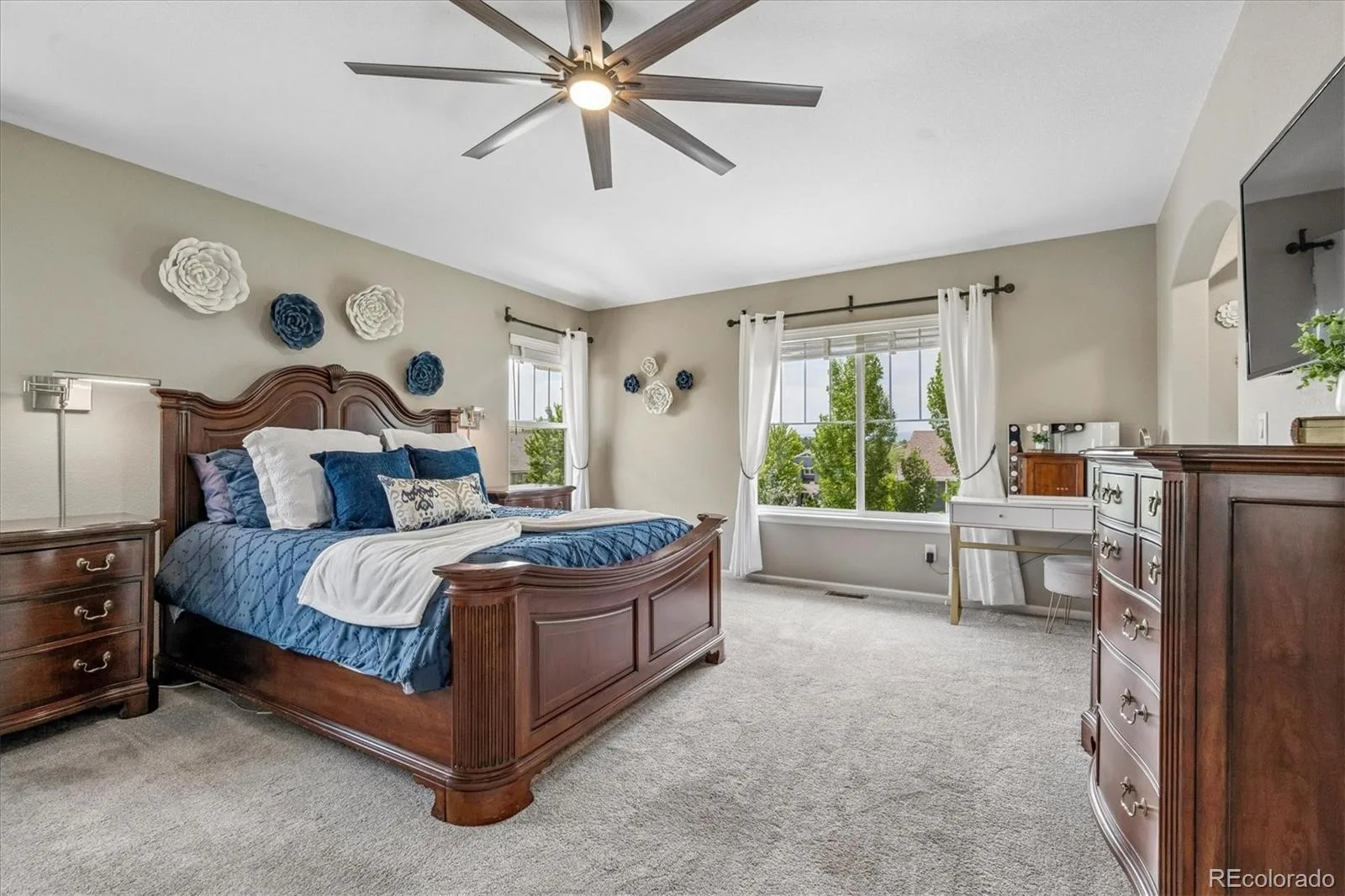 10835 Hickory Ridge Lane Highlands Ranch CO 80126 | MLS #REC3346091 08012026005855 1600 19