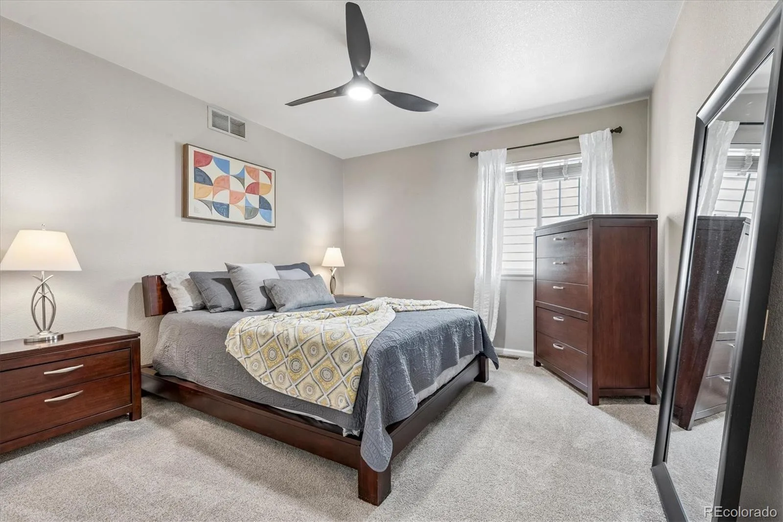 10835 Hickory Ridge Lane Highlands Ranch CO 80126 | MLS #REC3346091 08012026005855 1600 23