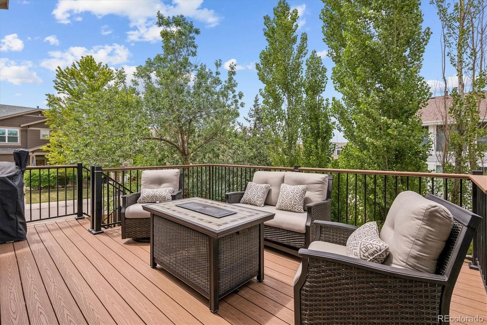 10835 Hickory Ridge Lane Highlands Ranch CO 80126 | MLS #REC3346091 08012026005855 1600 28