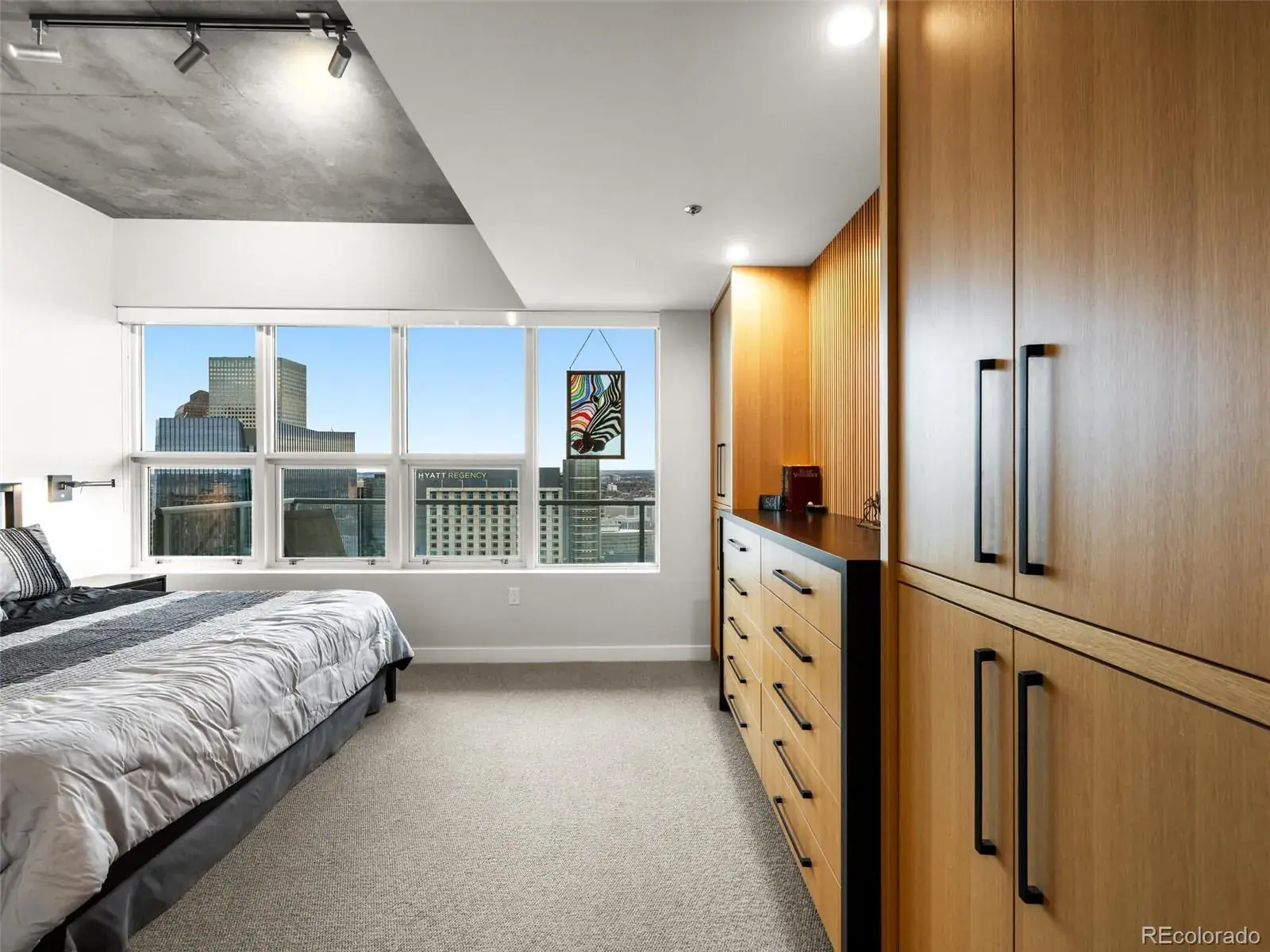 03032026003728 1600 16