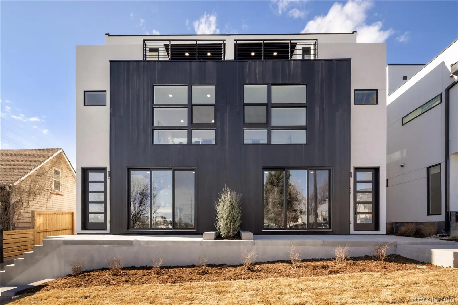 04112026215453 1600 0