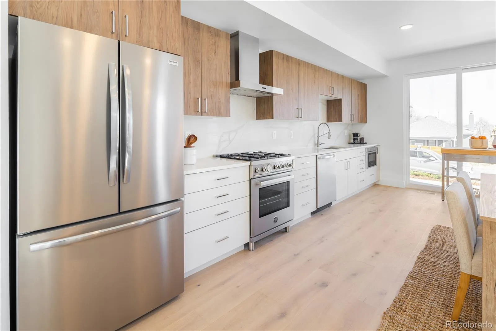 04112026215453 1600 3