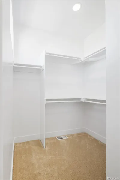 04112026215453 800 18