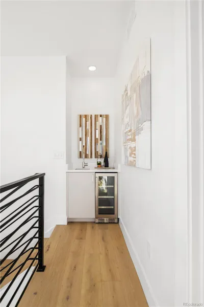 04112026215453 800 24