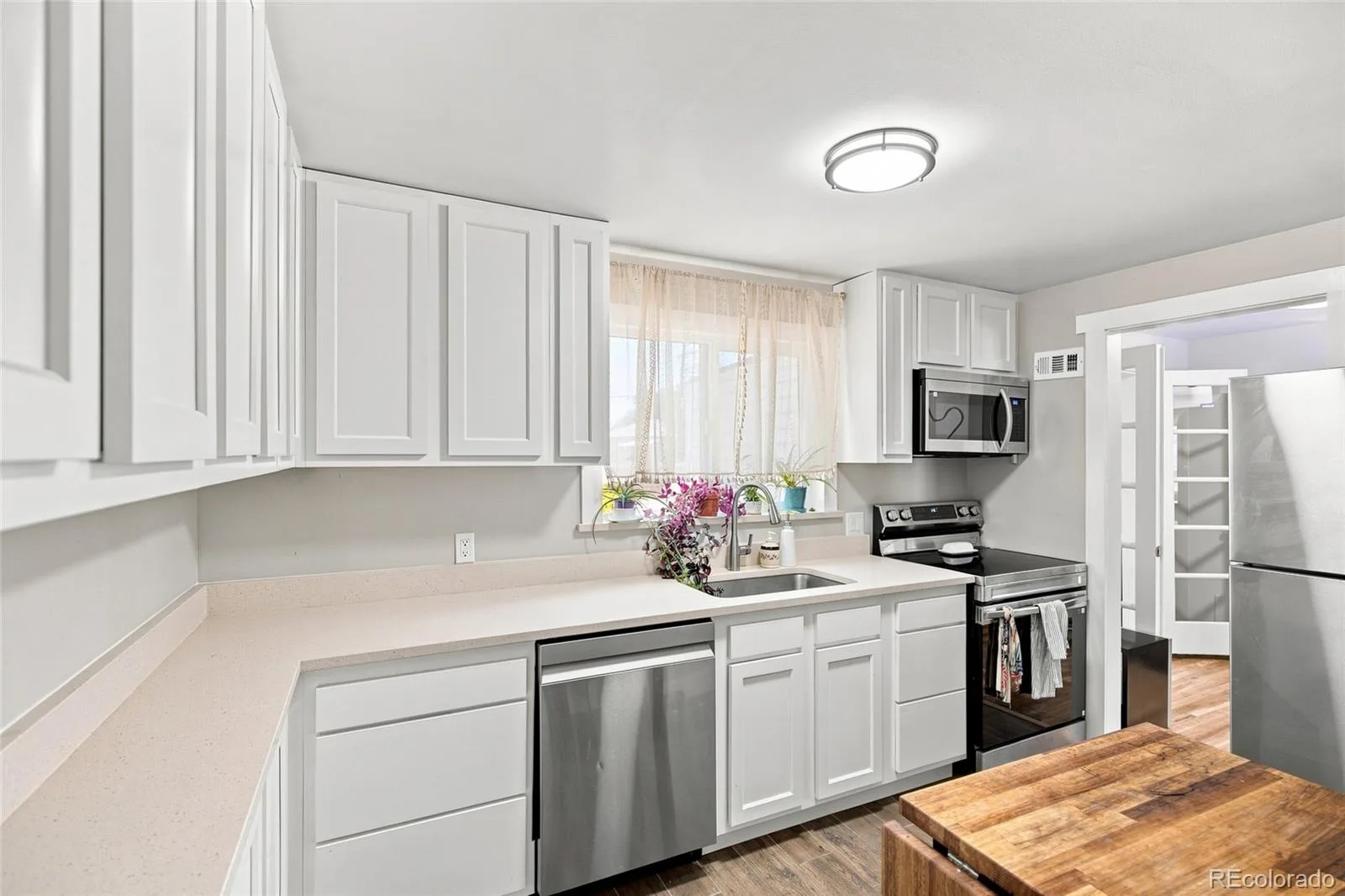 812 Geneva Street Aurora CO 80010 | MLS #REC3347698 08072026203030 1600 10