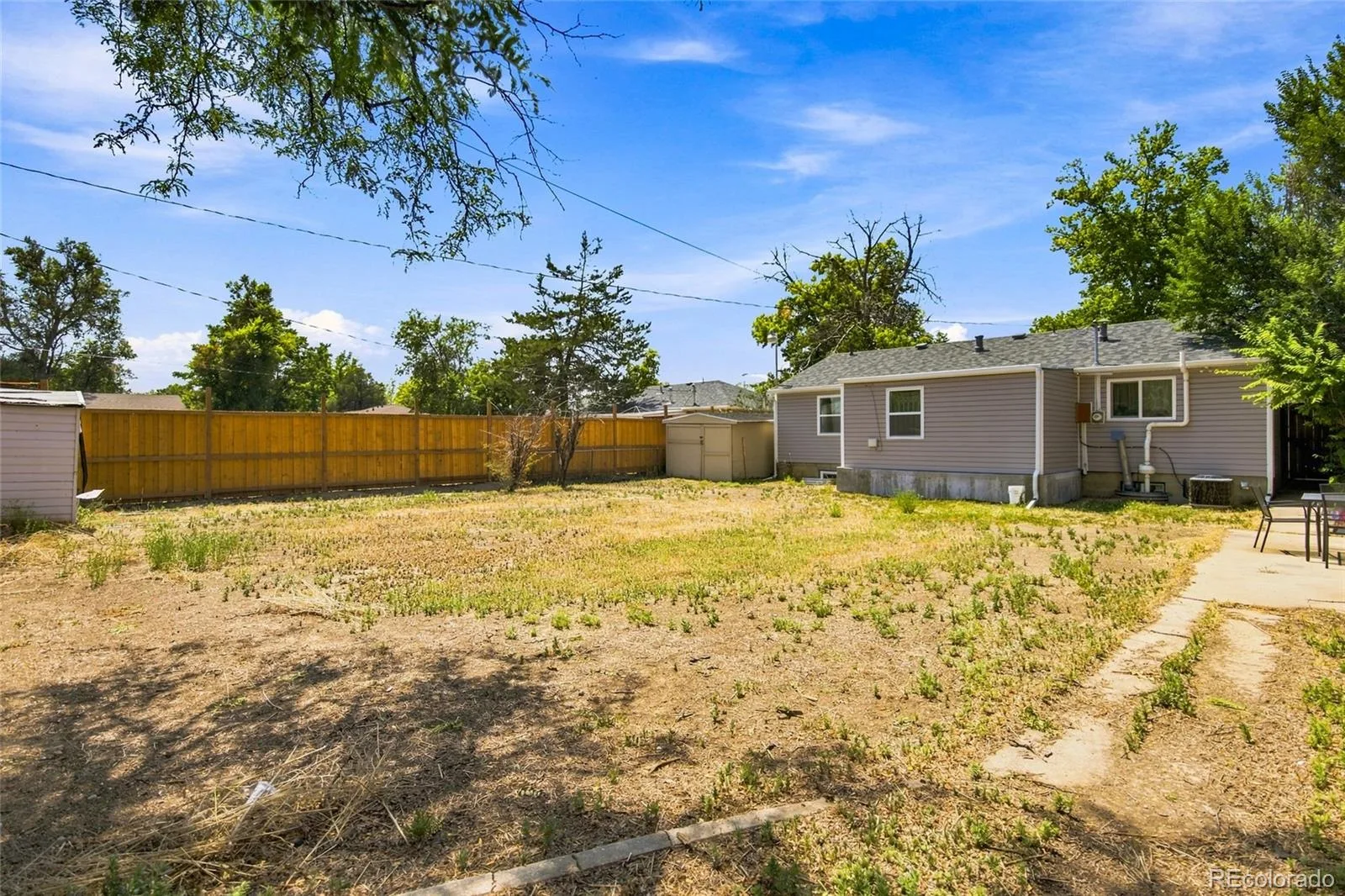 812 Geneva Street Aurora CO 80010 | MLS #REC3347698 08072026203030 1600 31