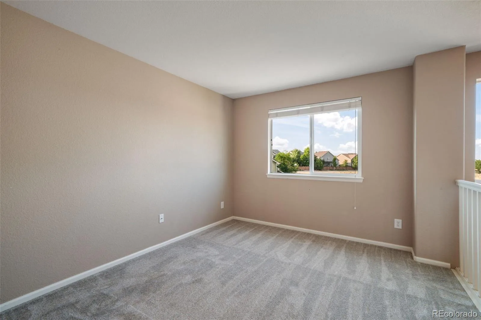 460 High Plains Street Castle Rock CO 80104 | MLS #REC3348405 08082026003059 1600 36
