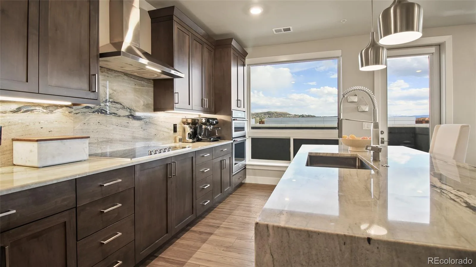 20 Wilcox Street #302 Castle Rock CO 80104 | MLS #REC3350123 07052026181224 1600 11