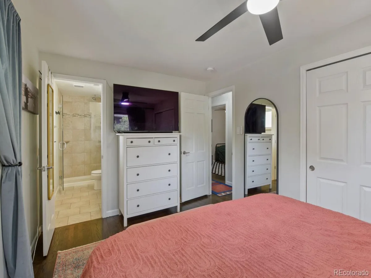 2555 E Maplewood Avenue Littleton CO 80121 MLS #REC3355960 07092026164456 1200 13