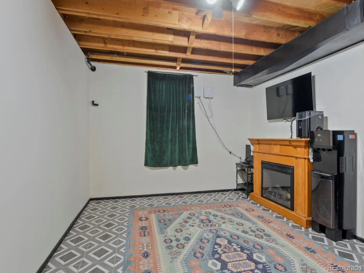 2555 E Maplewood Avenue Littleton CO 80121 MLS #REC3355960 07092026164456 1200 23