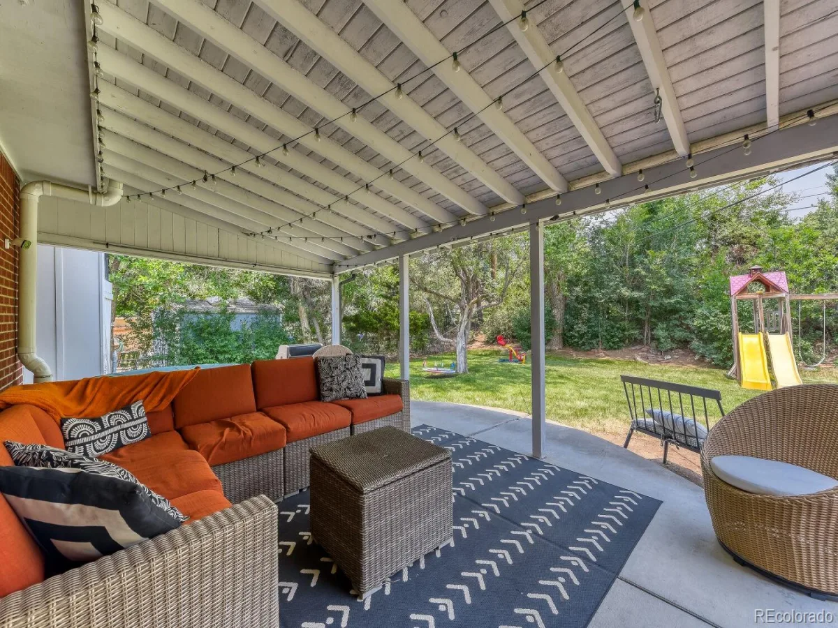 2555 E Maplewood Avenue Littleton CO 80121 MLS #REC3355960 07092026164456 1200 24