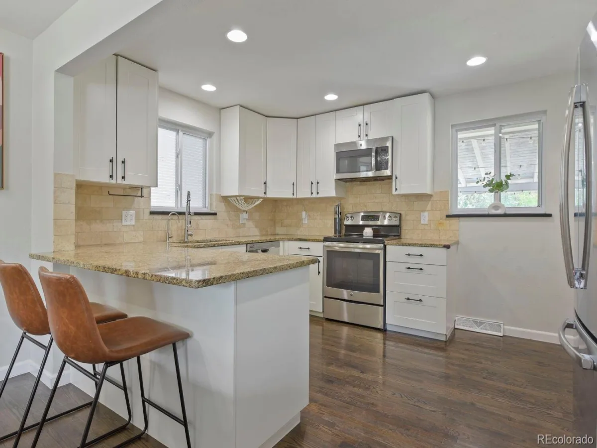 2555 E Maplewood Avenue Littleton CO 80121 MLS #REC3355960 07092026164456 1200 9