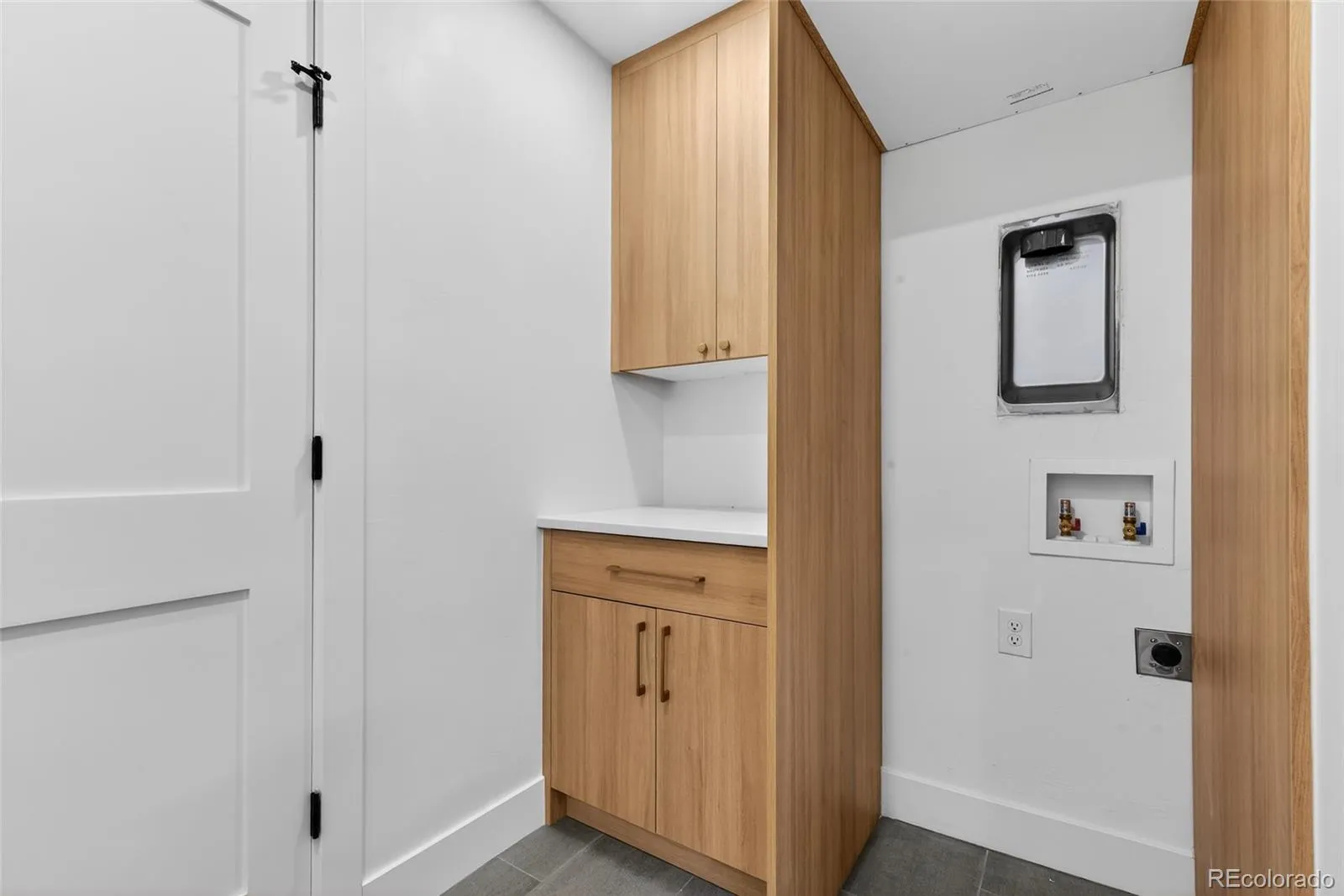 2362 S Acoma Street Denver CO 80223 MLS #REC3356593 04212026170929 1600 27